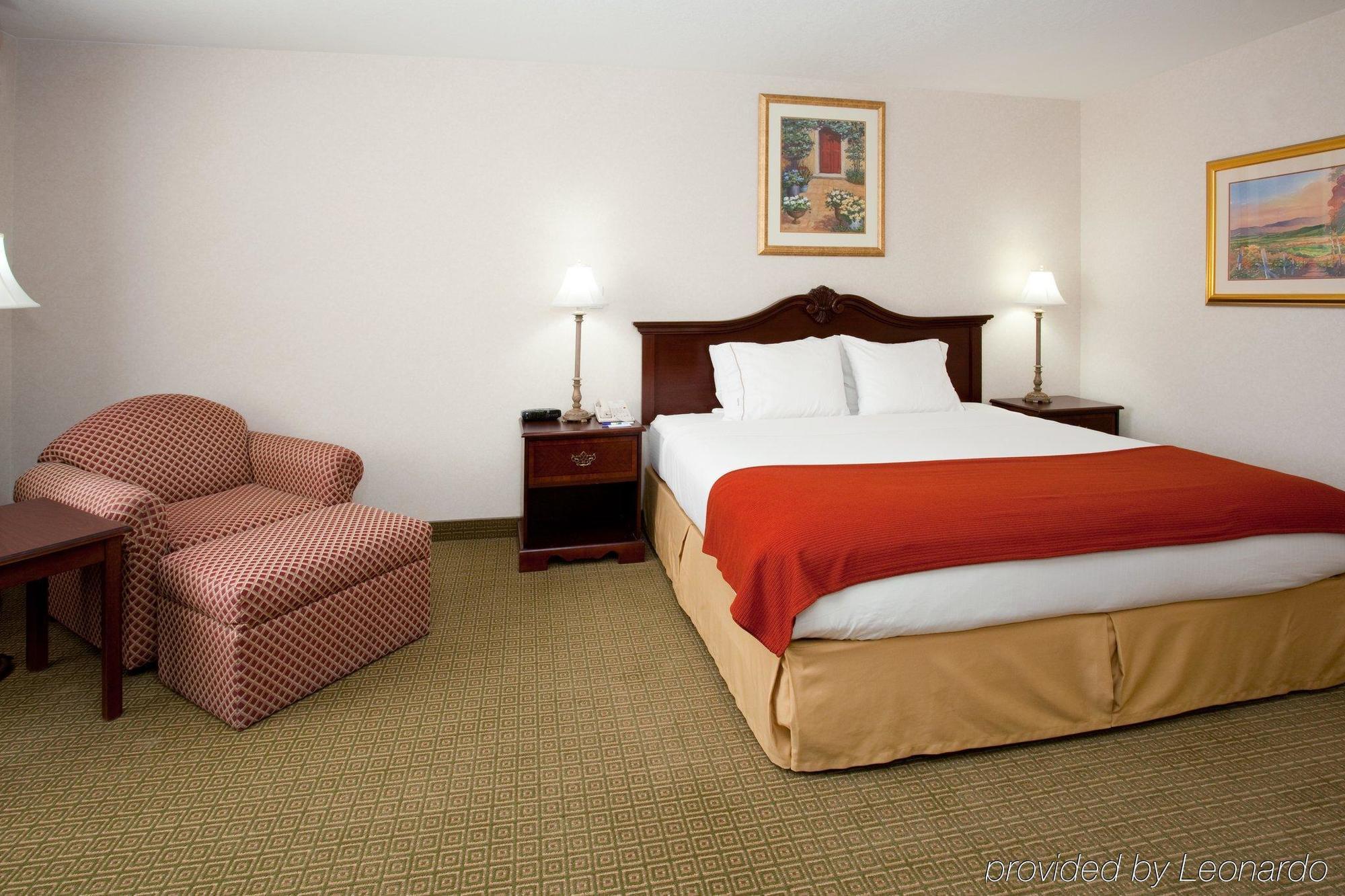 Baymont By Wyndham Belen Nm Hotel Ruang foto