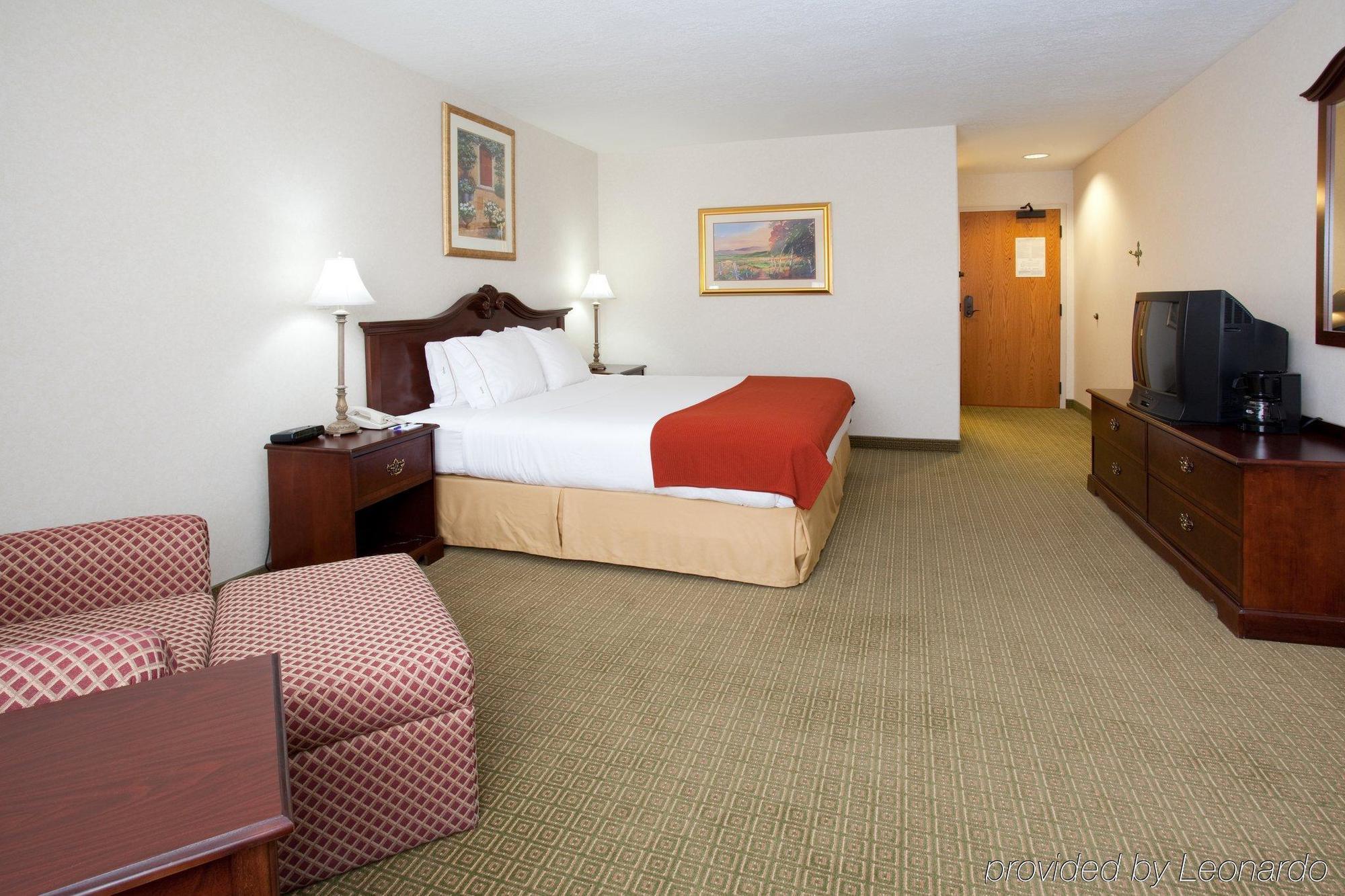 Baymont By Wyndham Belen Nm Hotel Ruang foto