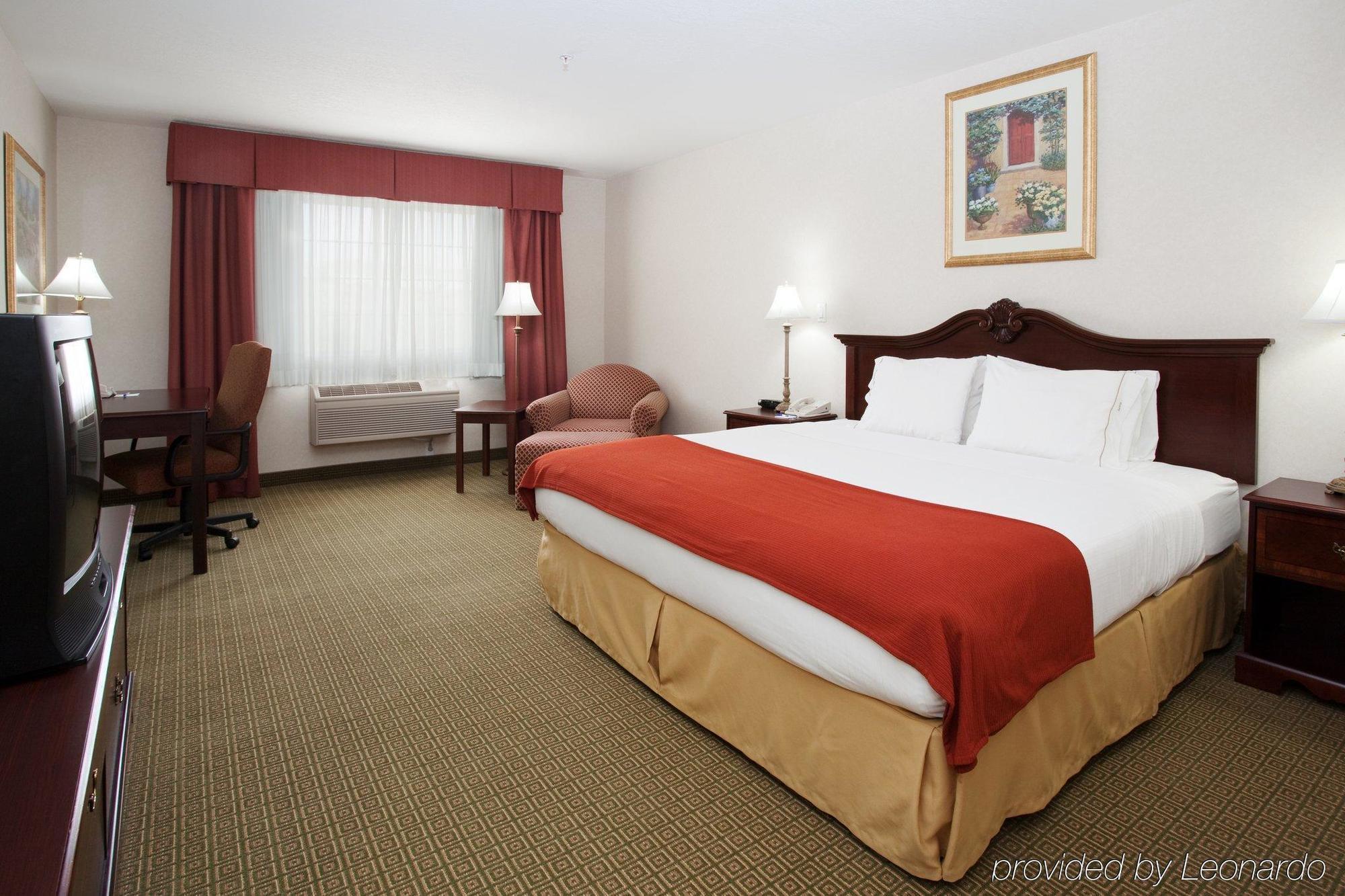Baymont By Wyndham Belen Nm Hotel Ruang foto